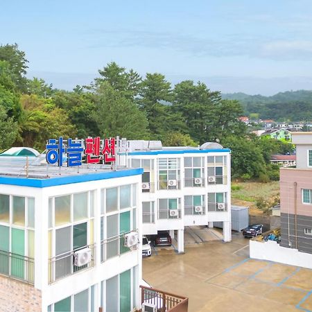 Samcheok Sky Pension 外观 照片