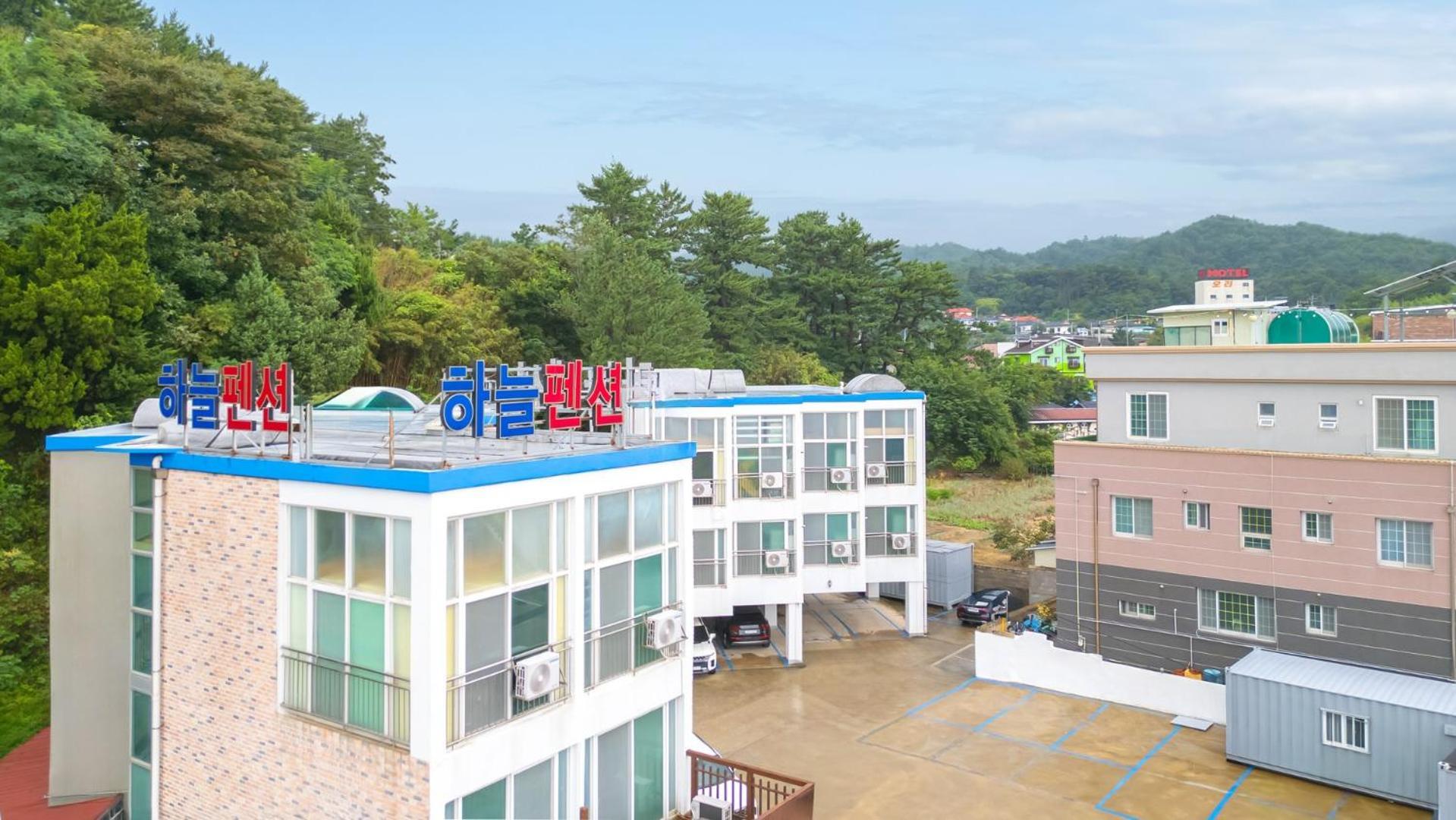 Samcheok Sky Pension 外观 照片